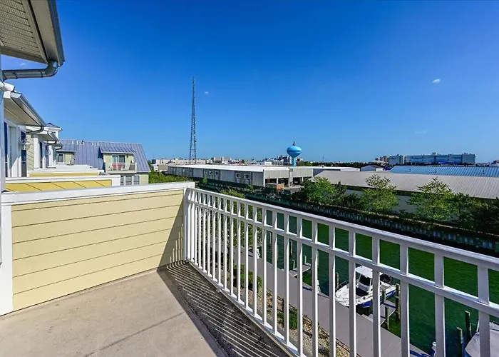 Сasa de vacaciones Sunset Island Waterfront 4 Bedroom Townhome With Many Amenities! Ocean City